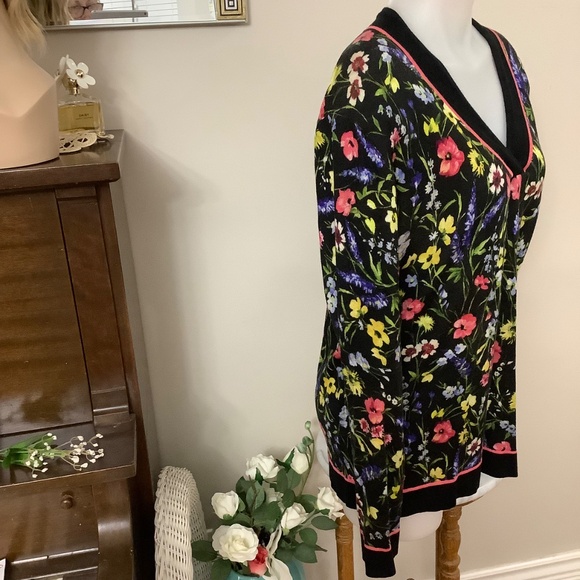 ESCADA Wool 75% Silk 25% Fine Knit Top Sz Large - Picture 3 of 12